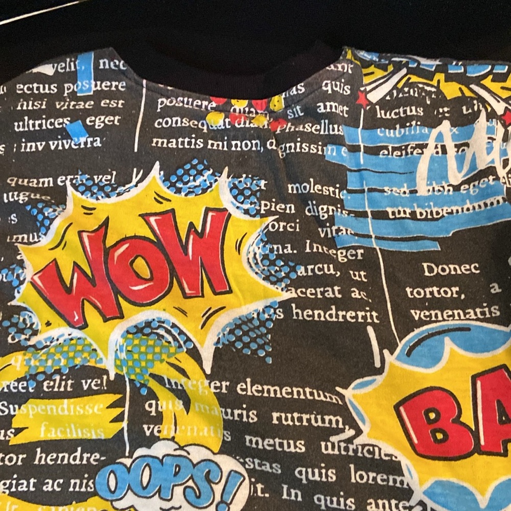 T-Shirt - Picture 3 of 4